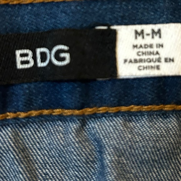 Urban Outfitters BDG Mini Denim Snap Front Flare Skirt Size Medium - Picture 8 of 10